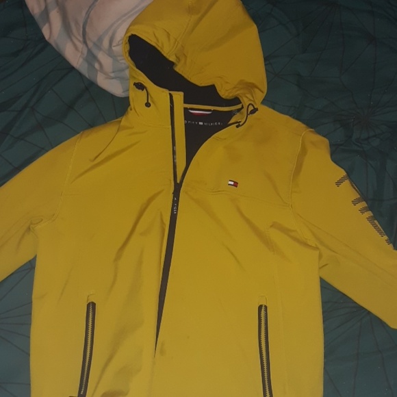 tommy hilfiger windproof jacket